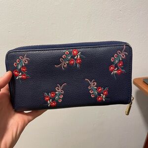 Elegant Navy Floral Embroidered Wallet